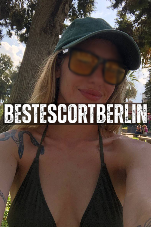 Deep Throat Escort In Berlin