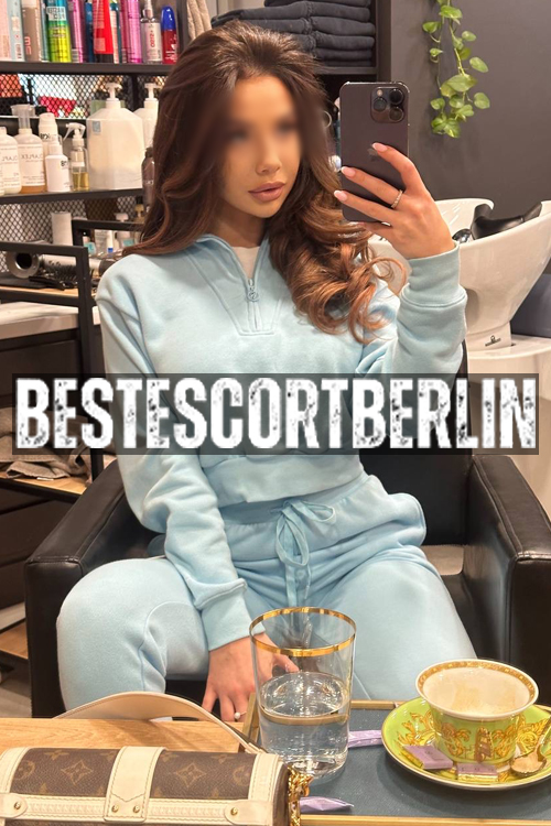 FK Escort Girl In Berlin