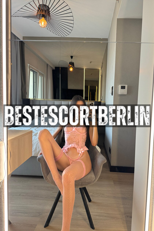 Long Legs Escort Girl In Berlin